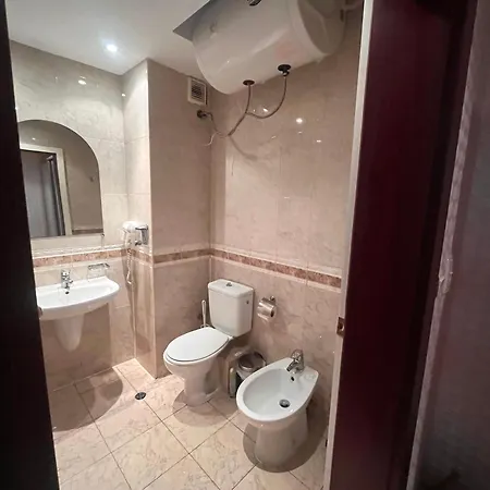 Miramar Front Self Catering No Swim Pool Access Lägenhet