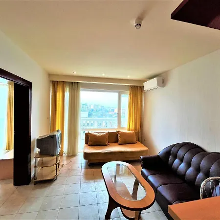 Miramar Front Self Catering No Swim Pool Access