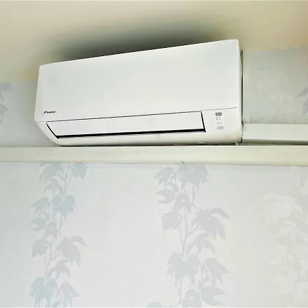 Miramar Front Self Catering No Swim Pool Access * סאני ביץ'