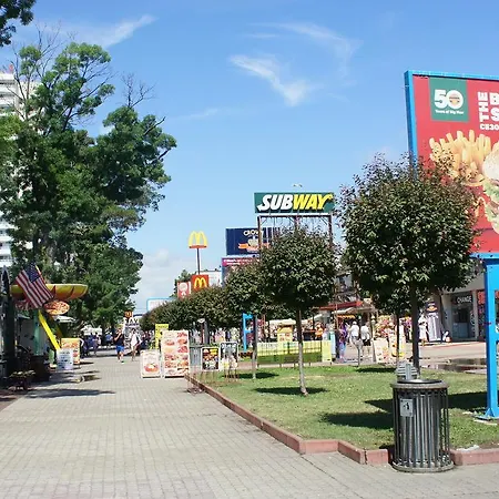 Miramar Front Self Catering No Swim Pool Access סאני ביץ'