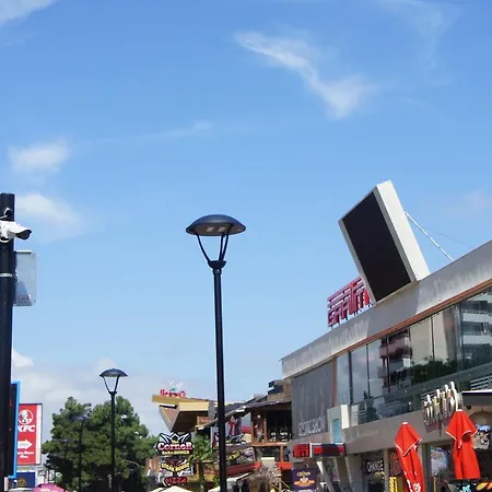 شقة Miramar Front Self Catering No Swim Pool Access *