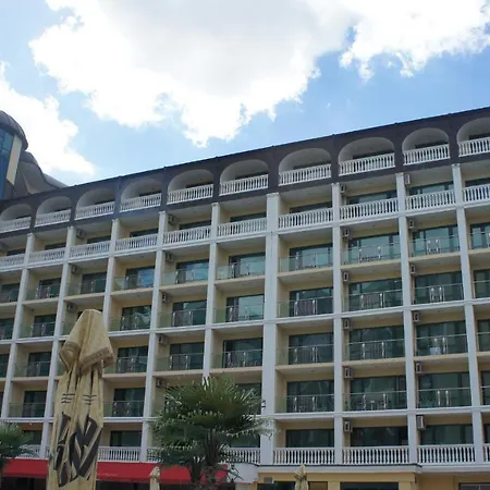 דירה Miramar Front Self Catering No Swim Pool Access *