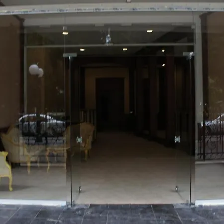 Miramar Front Self Catering No Swim Pool Access شقة