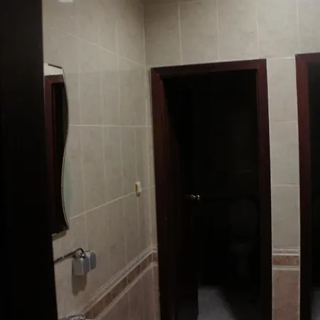 דירה Miramar Front Self Catering No Swim Pool Access