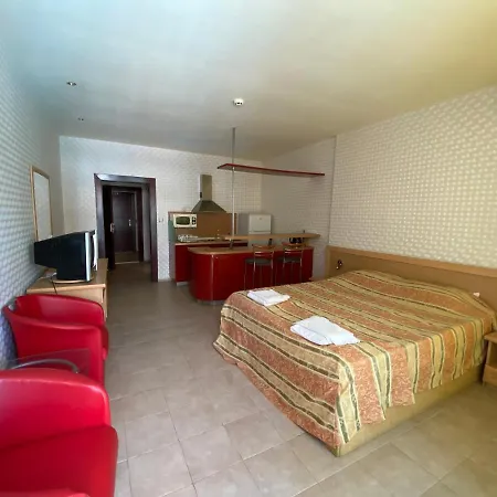 Miramar Front Self Catering No Swim Pool Access Apartman *