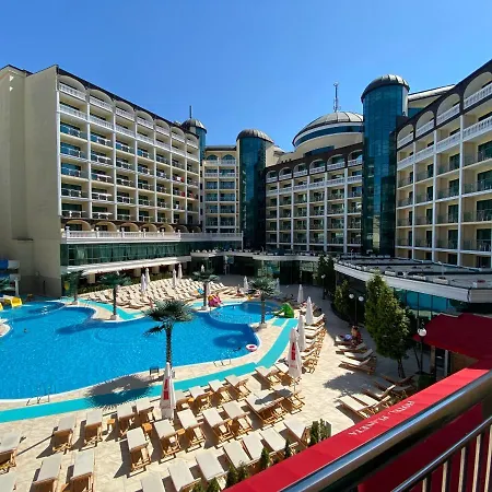 Miramar Front Self Catering Апартаменты