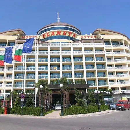Апартаменты Miramar Front Self Catering Солнечный берег
