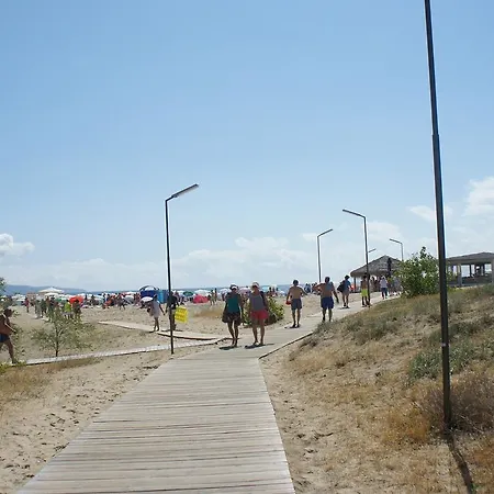 Διαμέρισμα Miramar Front Self Catering No Swim Pool Access *