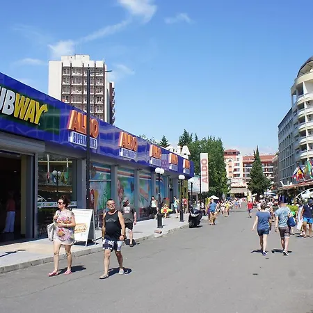 Διαμέρισμα Miramar Front Self Catering No Swim Pool Access *