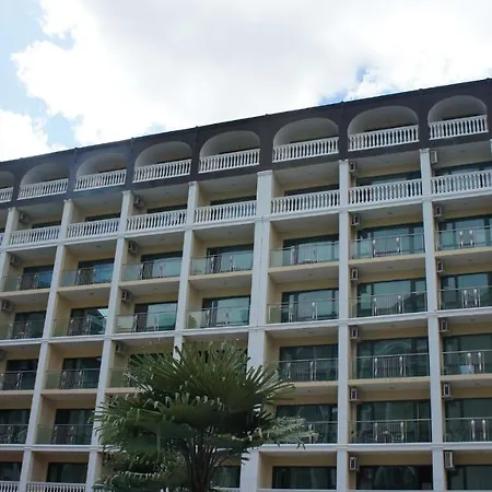 Miramar Front Self Catering * Солнечный берег