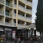 Apartman Miramar Front Self Catering No Swim Pool Access Napospart
